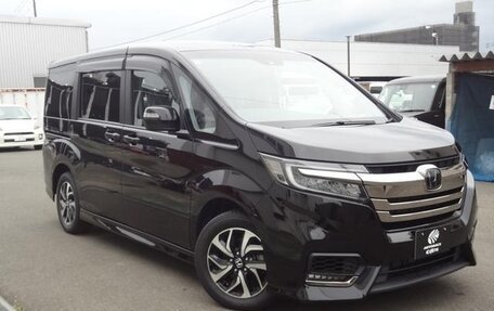 Honda Stepwgn IV, 2022 год, 1 750 334 рублей, 3 фотография