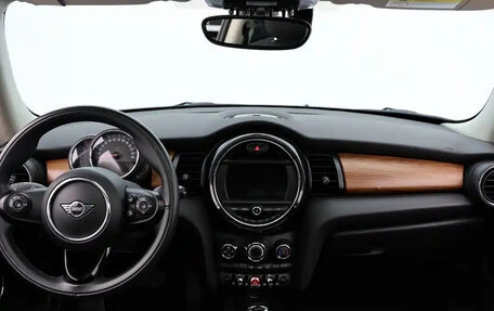 MINI Hatch, 2021 год, 1 740 633 рублей, 9 фотография