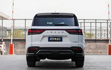 Lexus LX, 2024 год, 17 000 000 рублей, 3 фотография
