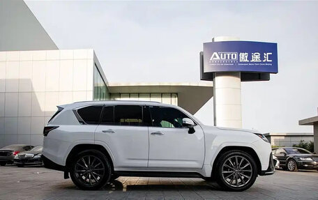 Lexus LX, 2024 год, 17 000 000 рублей, 4 фотография