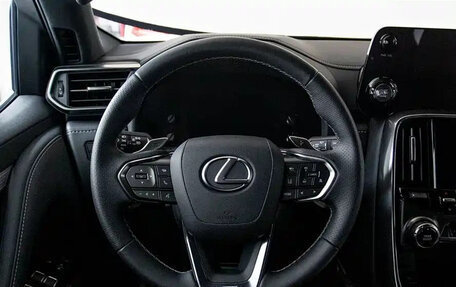 Lexus LX, 2024 год, 17 000 000 рублей, 11 фотография