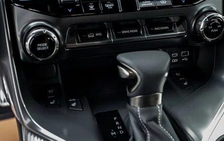 Lexus LX, 2024 год, 17 000 000 рублей, 16 фотография