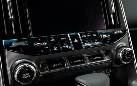 Lexus LX, 2024 год, 17 000 000 рублей, 15 фотография