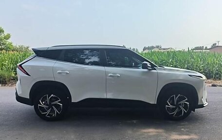 Geely Atlas, 2023 год, 1 500 000 рублей, 3 фотография
