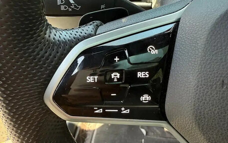 Volkswagen Golf VIII, 2021 год, 1 315 000 рублей, 12 фотография