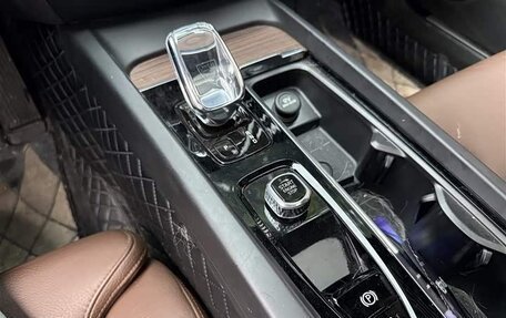 Volvo S60 III, 2022 год, 2 400 000 рублей, 6 фотография
