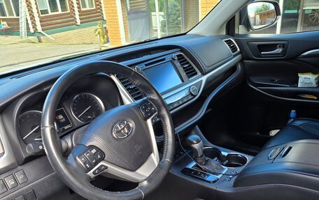 Toyota Highlander III, 2017 год, 4 600 000 рублей, 5 фотография