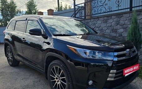 Toyota Highlander III, 2017 год, 4 600 000 рублей, 11 фотография