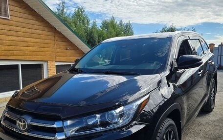 Toyota Highlander III, 2017 год, 4 600 000 рублей, 3 фотография