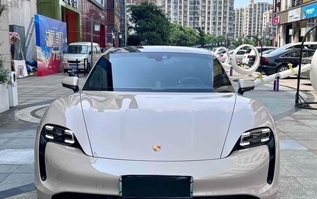 Porsche Taycan I, 2021 год, 6 850 000 рублей, 2 фотография