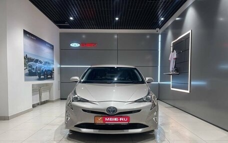 Toyota Prius IV XW50, 2018 год, 1 670 000 рублей, 2 фотография