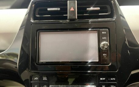 Toyota Prius IV XW50, 2018 год, 1 670 000 рублей, 15 фотография