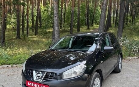 Nissan Qashqai, 2011 год, 730 000 рублей, 3 фотография