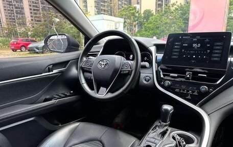Toyota Camry, 2022 год, 2 370 000 рублей, 9 фотография