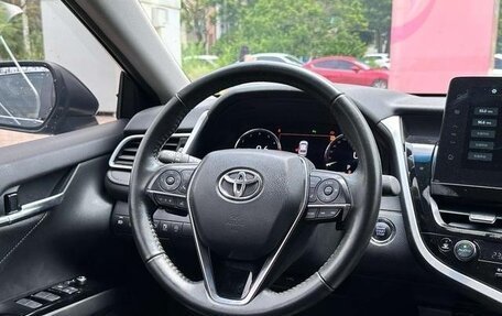 Toyota Camry, 2022 год, 2 370 000 рублей, 10 фотография