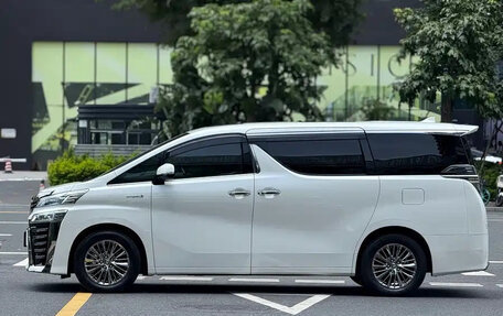 Toyota Vellfire II, 2021 год, 7 300 000 рублей, 20 фотография