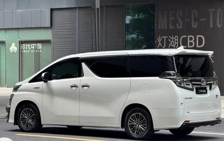 Toyota Vellfire II, 2021 год, 7 300 000 рублей, 21 фотография