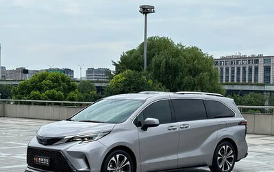 Toyota Granvia, 2022 год, 3 720 000 рублей, 1 фотография