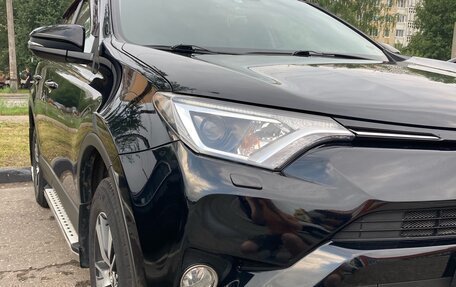Toyota RAV4, 2017 год, 2 500 000 рублей, 4 фотография