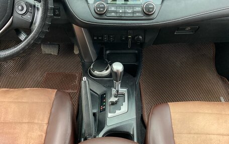 Toyota RAV4, 2017 год, 2 500 000 рублей, 17 фотография