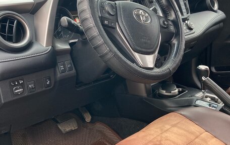 Toyota RAV4, 2017 год, 2 500 000 рублей, 12 фотография