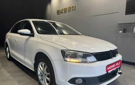Volkswagen Jetta VI, 2011 год, 800 000 рублей, 4 фотография