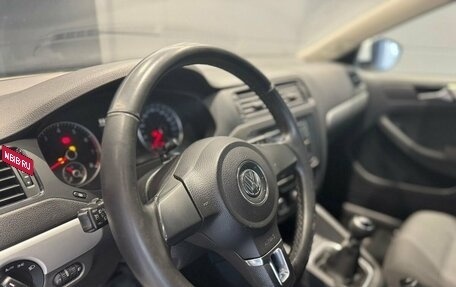 Volkswagen Jetta VI, 2011 год, 800 000 рублей, 9 фотография