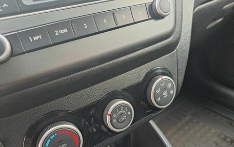 KIA Rio III рестайлинг, 2015 год, 969 000 рублей, 20 фотография