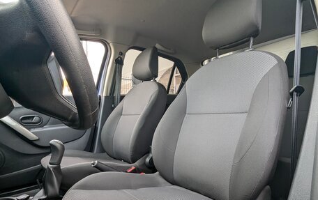 Renault Logan II, 2019 год, 1 050 000 рублей, 9 фотография