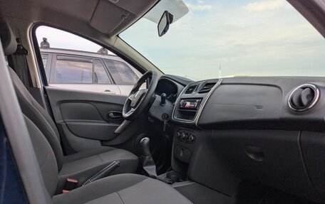 Renault Logan II, 2019 год, 1 050 000 рублей, 21 фотография