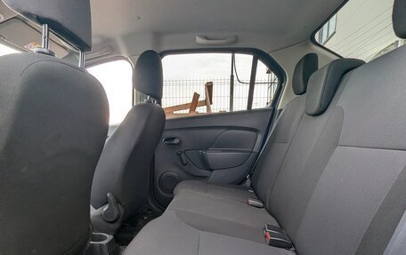 Renault Logan II, 2019 год, 1 050 000 рублей, 27 фотография