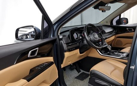 KIA Carnival, 2021 год, 2 390 469 рублей, 10 фотография