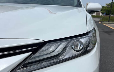 Toyota Camry, 2021 год, 2 420 001 рублей, 2 фотография