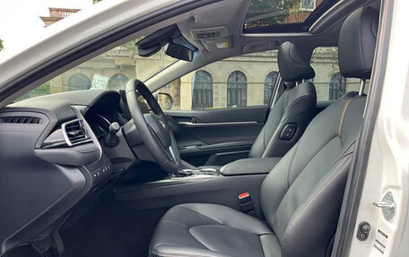 Toyota Camry, 2021 год, 2 420 001 рублей, 8 фотография