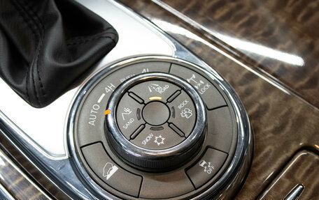 Nissan Patrol, 2010 год, 2 099 000 рублей, 28 фотография