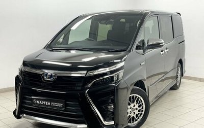 Toyota Voxy III, 2018 год, 2 474 000 рублей, 1 фотография