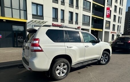 Toyota Land Cruiser Prado 150 рестайлинг 2, 2015 год, 3 299 000 рублей, 4 фотография