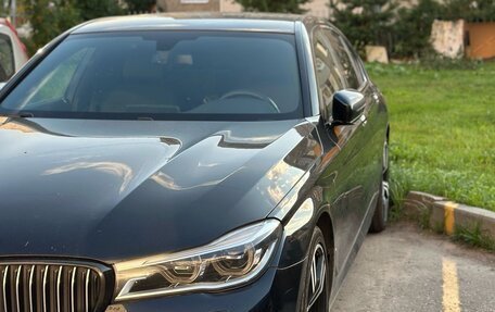 BMW 7 серия, 2018 год, 4 000 000 рублей, 3 фотография