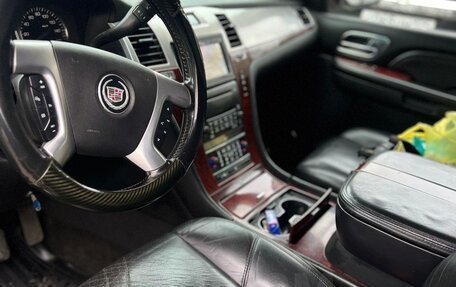 Cadillac Escalade III, 2006 год, 1 000 000 рублей, 3 фотография
