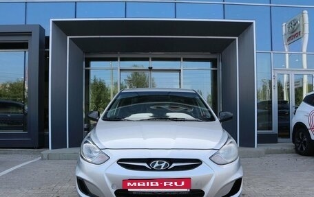 Hyundai Solaris II рестайлинг, 2011 год, 590 000 рублей, 2 фотография