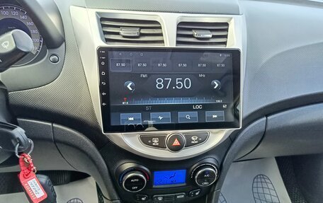 Hyundai Solaris II рестайлинг, 2012 год, 839 995 рублей, 19 фотография