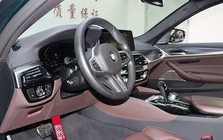 BMW 5 серия, 2021 год, 4 800 000 рублей, 8 фотография