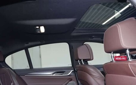 BMW 5 серия, 2021 год, 4 800 000 рублей, 15 фотография