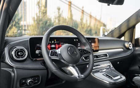 Mercedes-Benz V-Класс, 2024 год, 11 749 999 рублей, 5 фотография