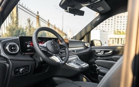 Mercedes-Benz V-Класс, 2024 год, 11 749 999 рублей, 6 фотография