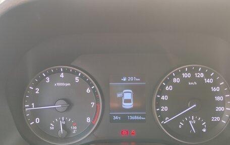 Hyundai Solaris II рестайлинг, 2018 год, 850 000 рублей, 7 фотография