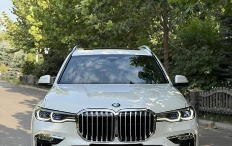 BMW X7, 2022 год, 8 100 000 рублей, 3 фотография