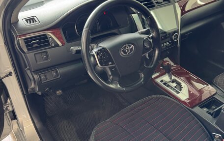 Toyota Camry, 2013 год, 1 700 000 рублей, 4 фотография
