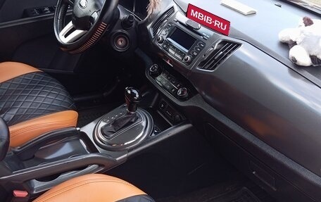KIA Sportage III, 2013 год, 830 000 рублей, 6 фотография