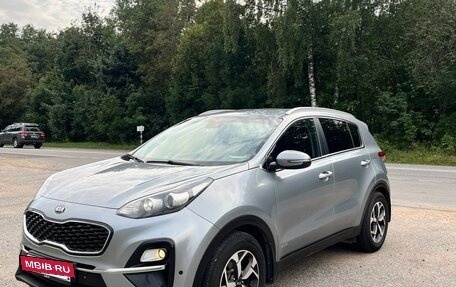 KIA Sportage IV рестайлинг, 2018 год, 1 800 000 рублей, 2 фотография